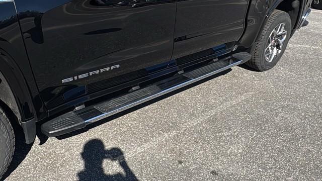 new 2025 GMC Sierra 1500 car, priced at $59,505