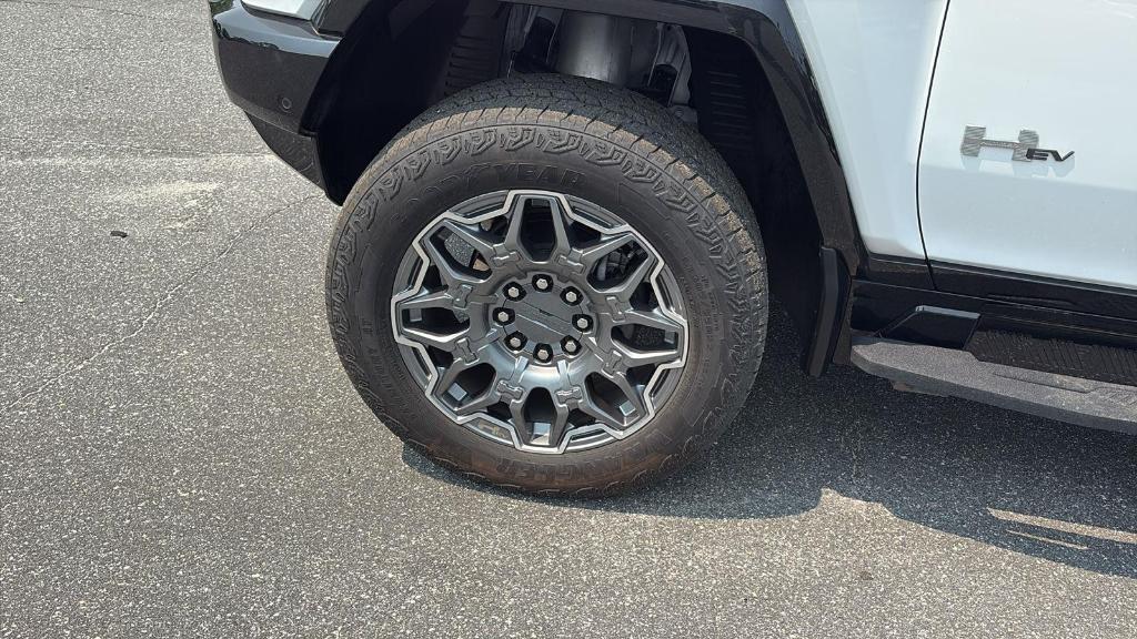 used 2023 GMC HUMMER EV Pickup car, priced at $73,999