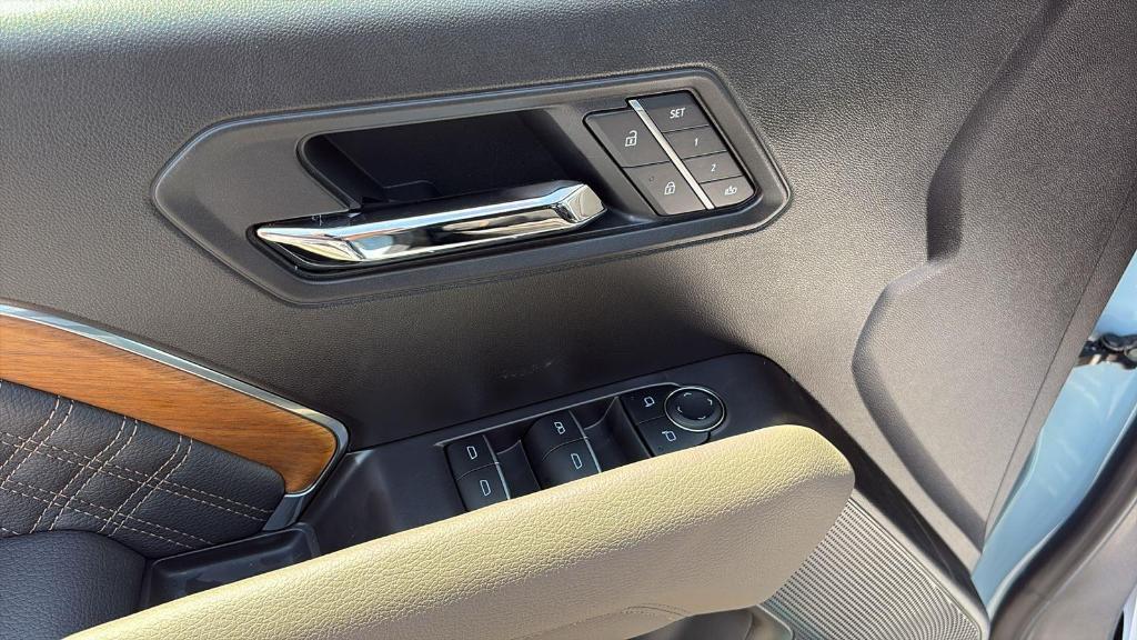 new 2025 GMC Canyon car, priced at $53,840