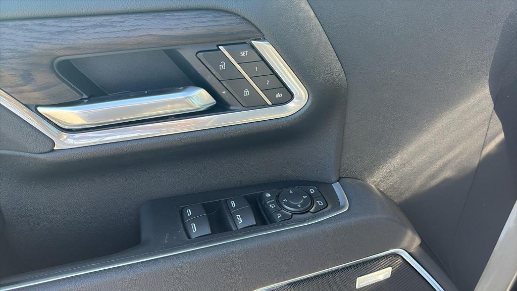 new 2026 GMC Sierra 2500 car, priced at $70,170