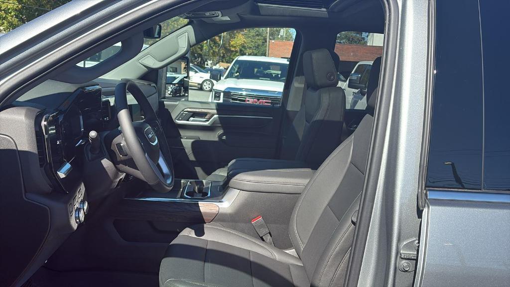 new 2026 GMC Sierra 2500 car, priced at $70,170