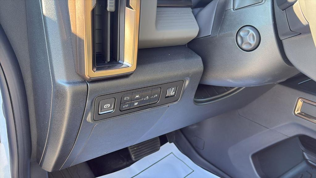 new 2025 GMC HUMMER EV Pickup car, priced at $111,430