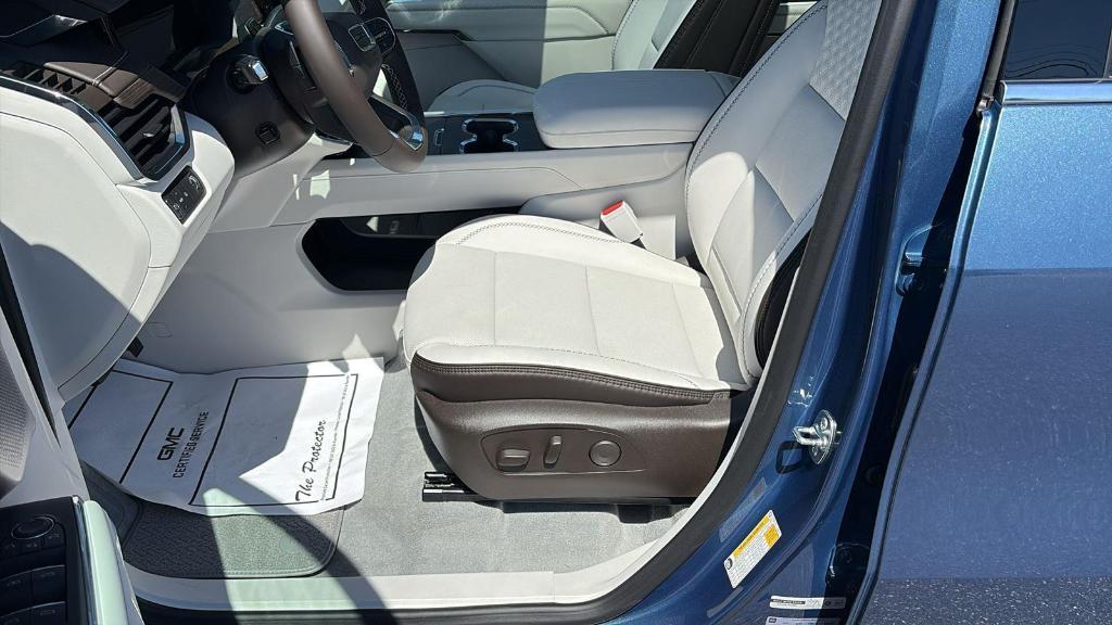 new 2025 GMC Acadia car, priced at $61,710