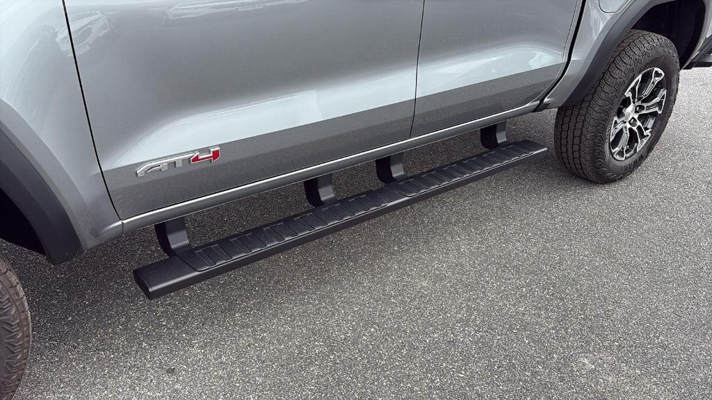 used 2024 GMC Canyon car, priced at $44,999