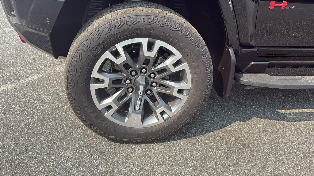 used 2024 GMC HUMMER EV SUV car, priced at $73,999