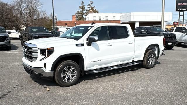 new 2025 GMC Sierra 1500 car, priced at $54,275