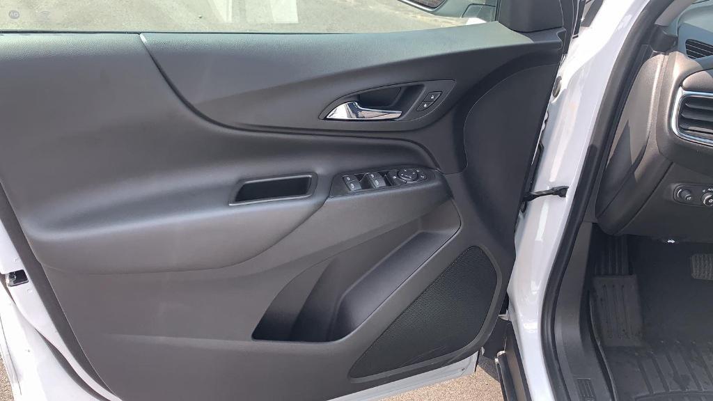 used 2021 Chevrolet Equinox car, priced at $26,895