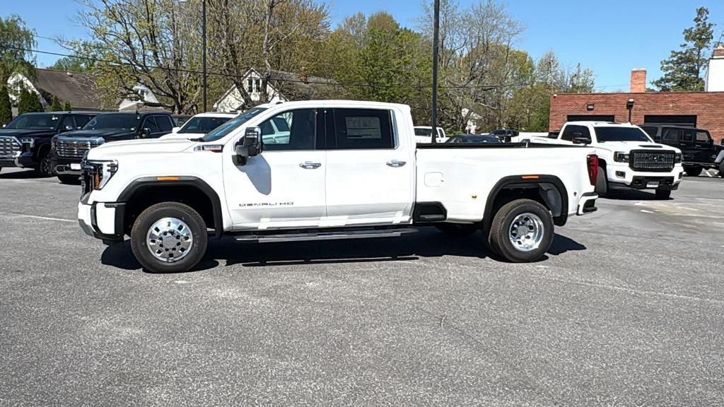 new 2025 GMC Sierra 3500 car, priced at $87,940