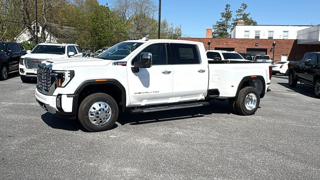 new 2025 GMC Sierra 3500 car, priced at $86,940