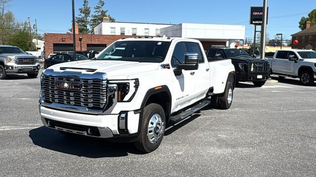 new 2025 GMC Sierra 3500 car, priced at $87,940
