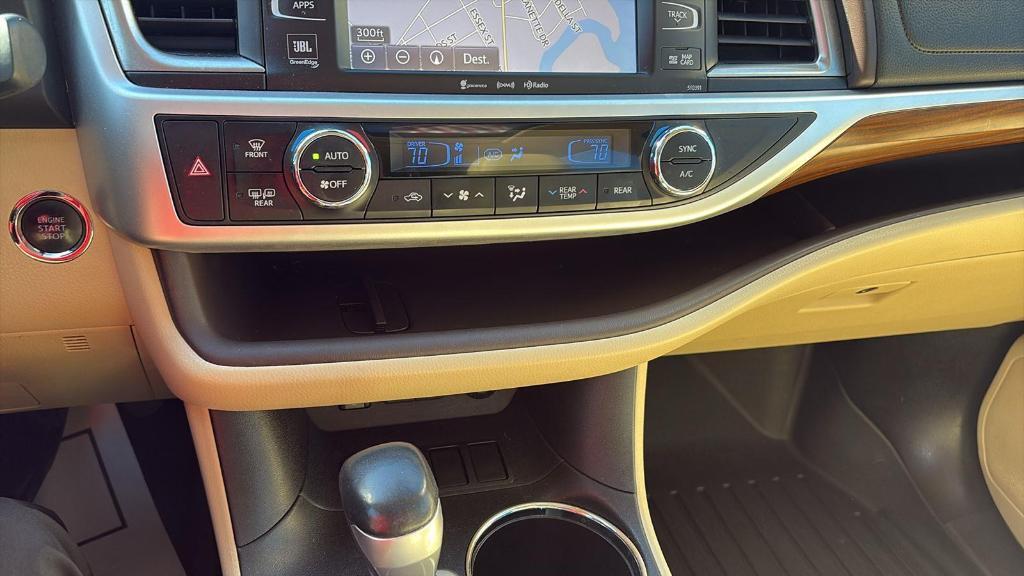 used 2019 Toyota Highlander car