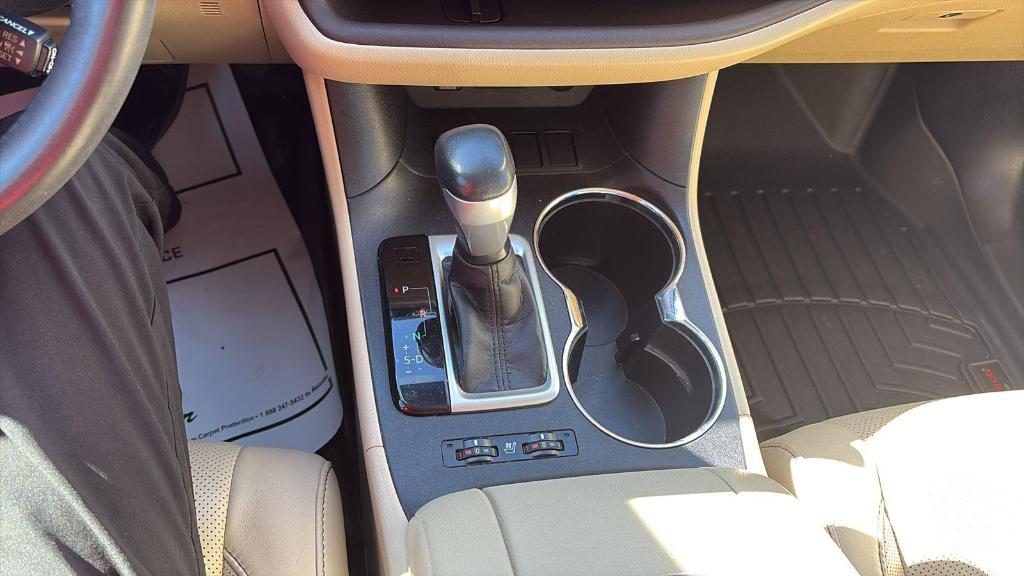used 2019 Toyota Highlander car