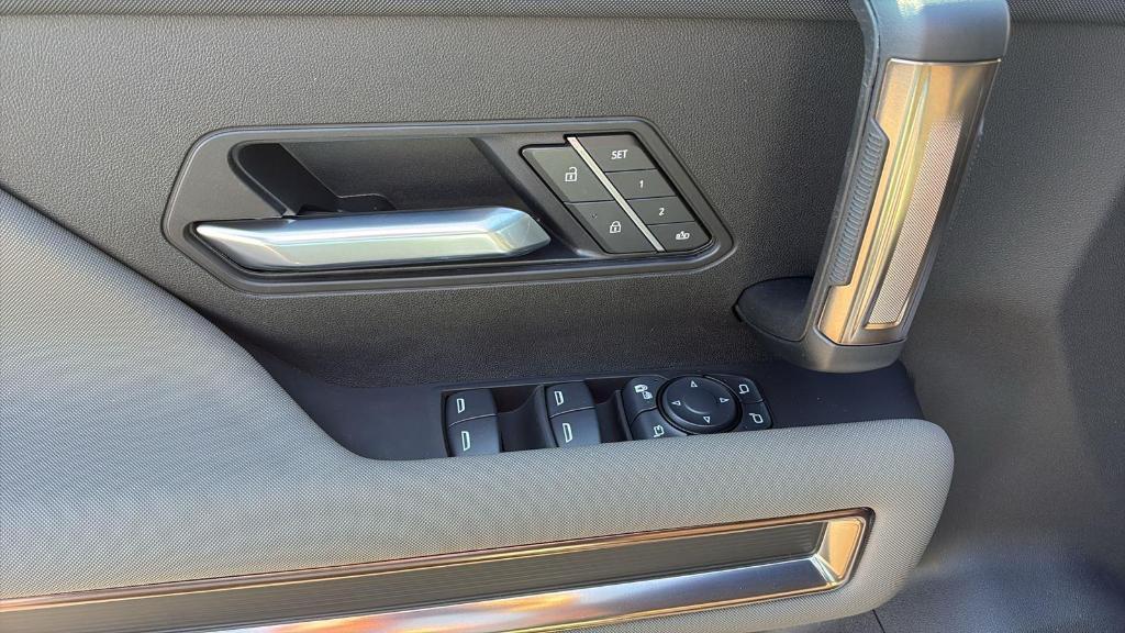 new 2025 GMC HUMMER EV SUV car, priced at $100,389
