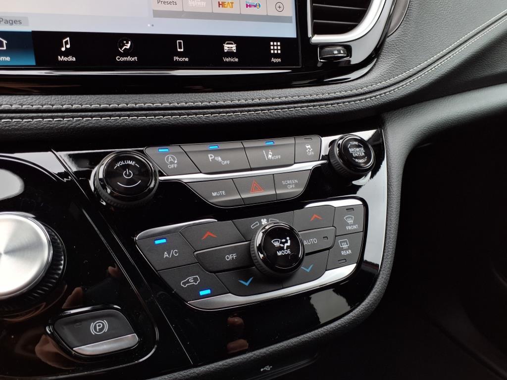 new 2026 Chrysler Pacifica car, priced at $40,814