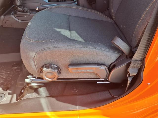 new 2025 Jeep Wrangler car, priced at $45,186