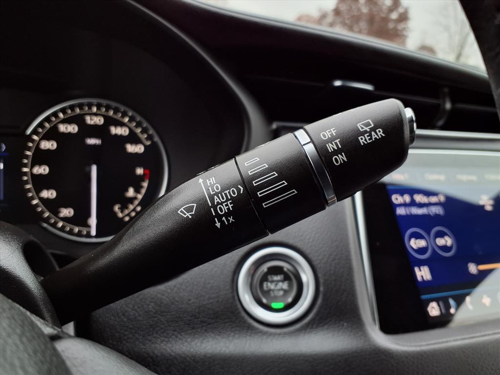 used 2023 Cadillac XT4 car, priced at $23,400