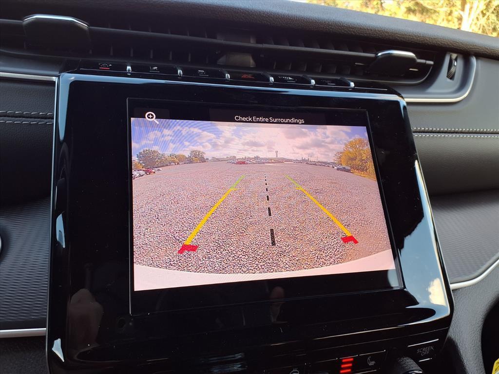 new 2025 Jeep Grand Cherokee car, priced at $37,120