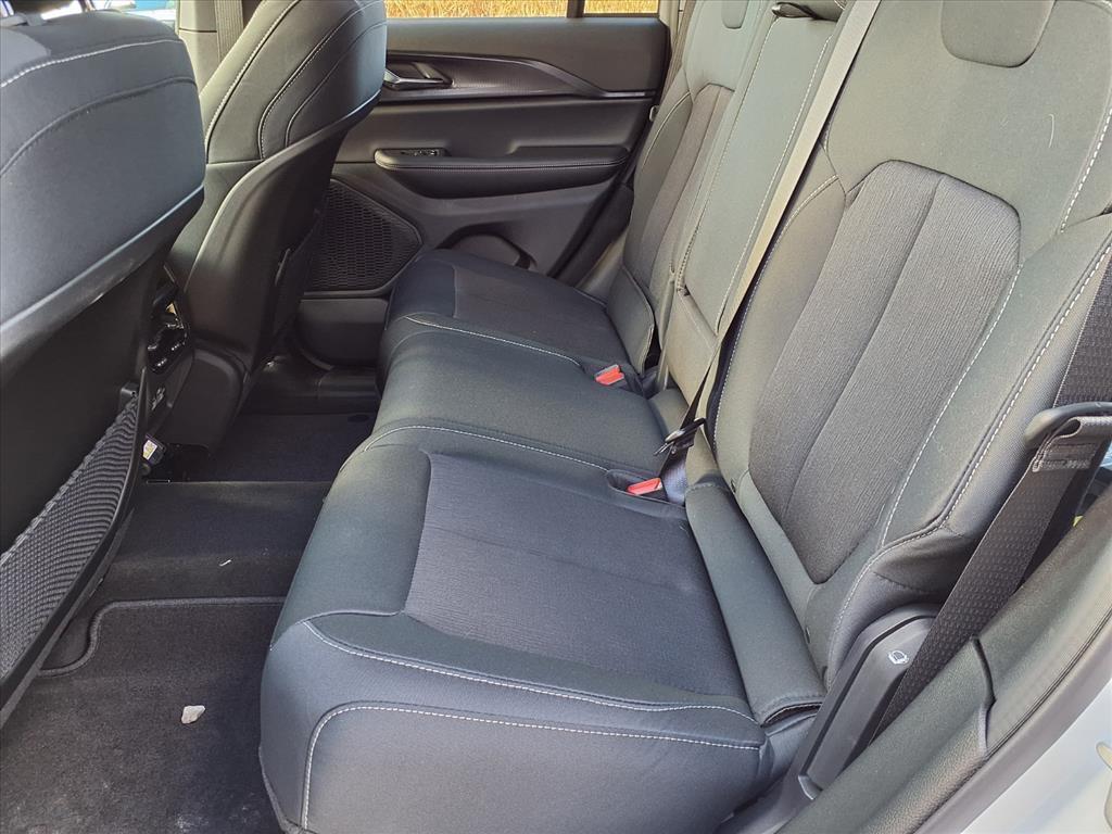 new 2025 Jeep Grand Cherokee car, priced at $37,120