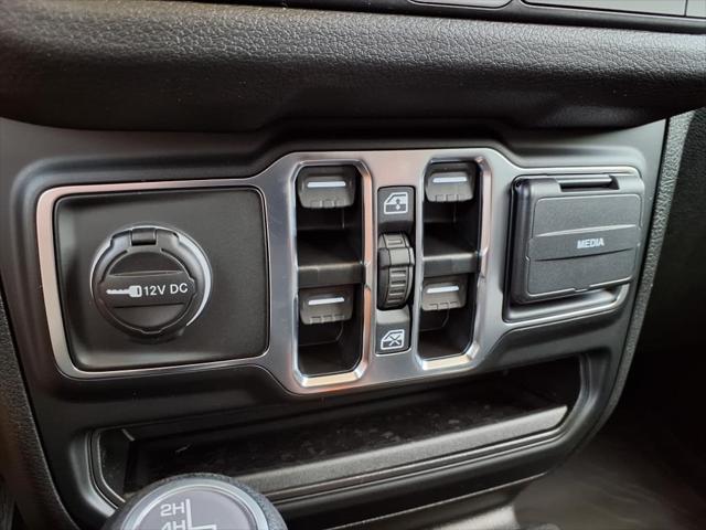new 2025 Jeep Wrangler car, priced at $44,397