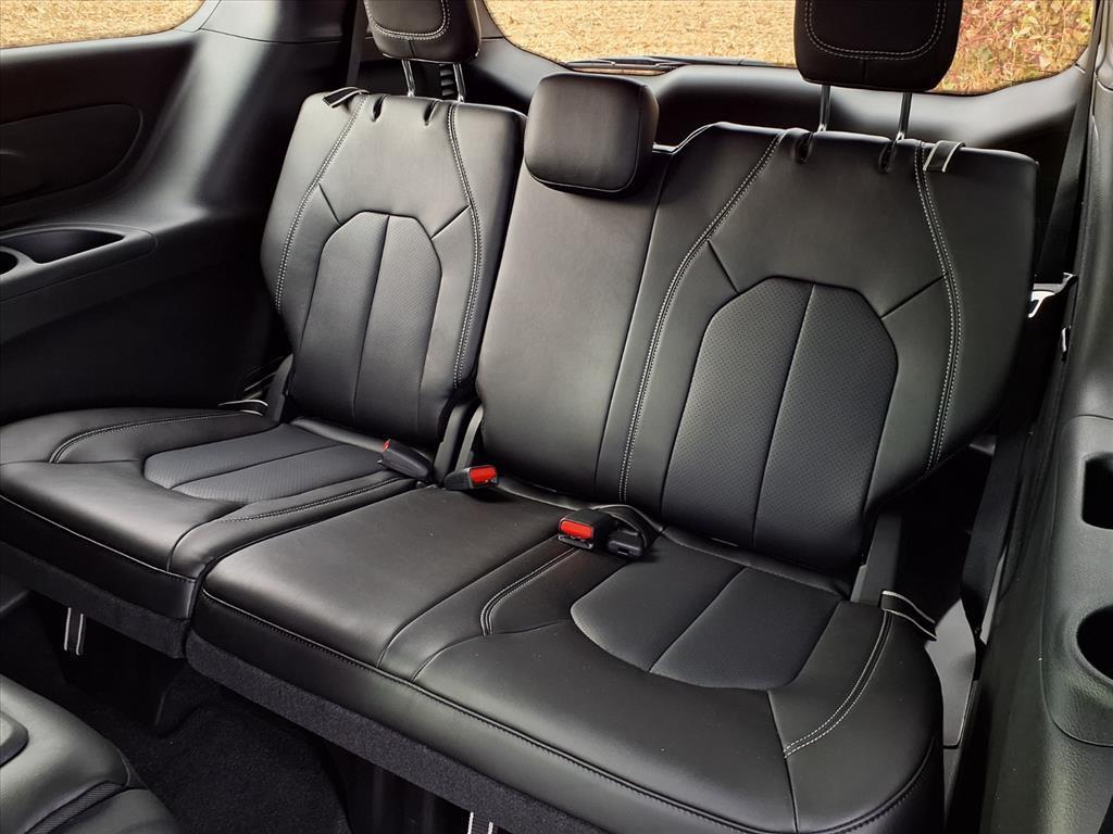 new 2026 Chrysler Pacifica car