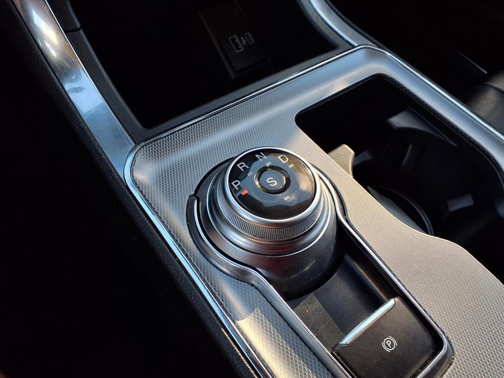 used 2021 Ford Edge car, priced at $16,400