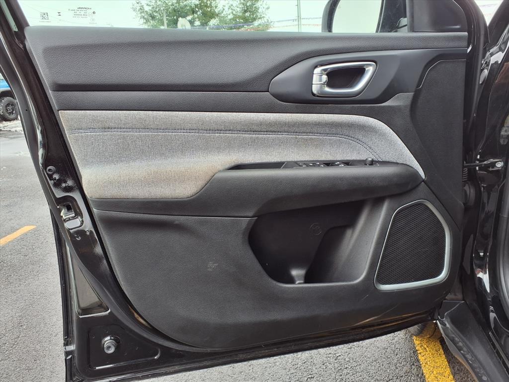 used 2024 Jeep Compass car, priced at $21,331