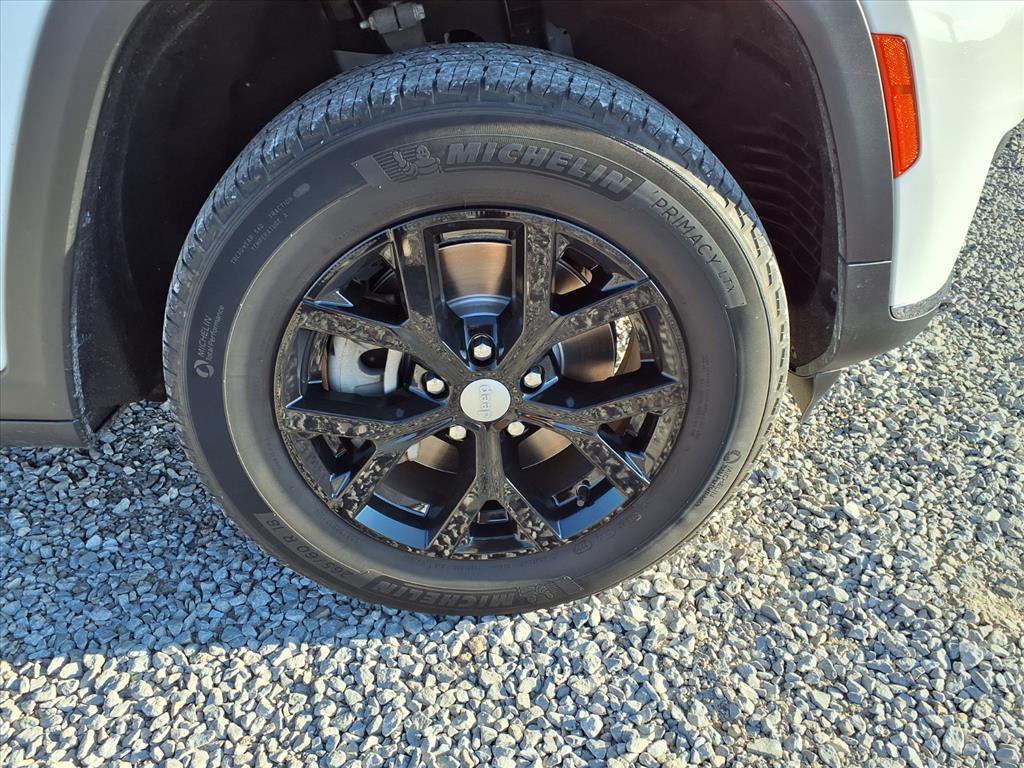used 2022 Jeep Grand Cherokee L car, priced at $28,700