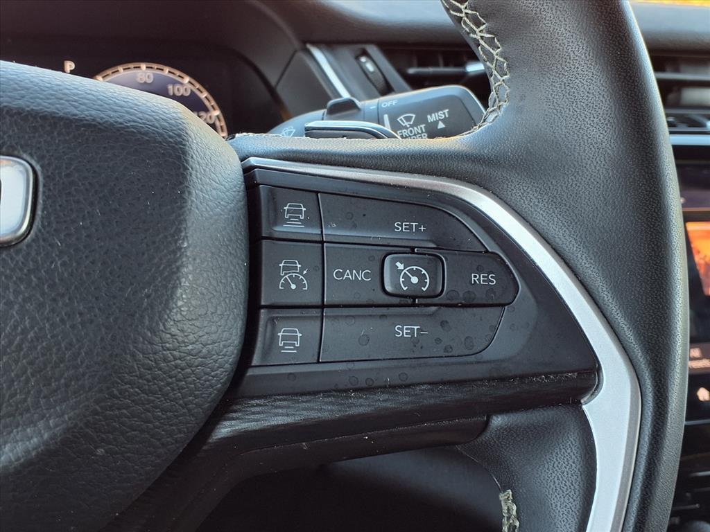 used 2024 Jeep Grand Cherokee car, priced at $29,354