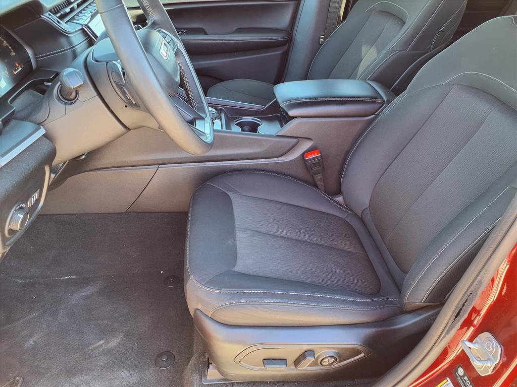 used 2024 Jeep Grand Cherokee car, priced at $29,354