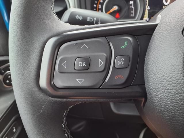 new 2025 Jeep Wrangler car, priced at $43,916