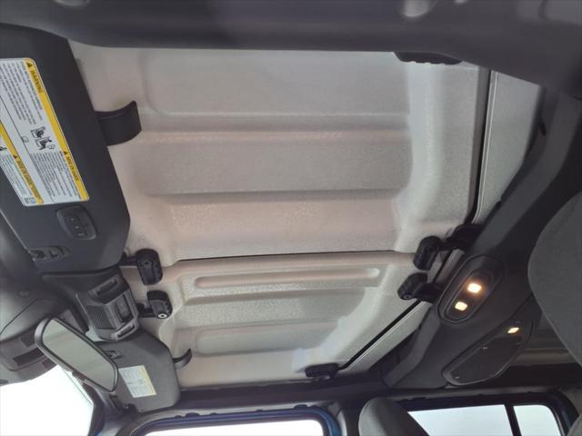 new 2025 Jeep Wrangler car, priced at $43,916