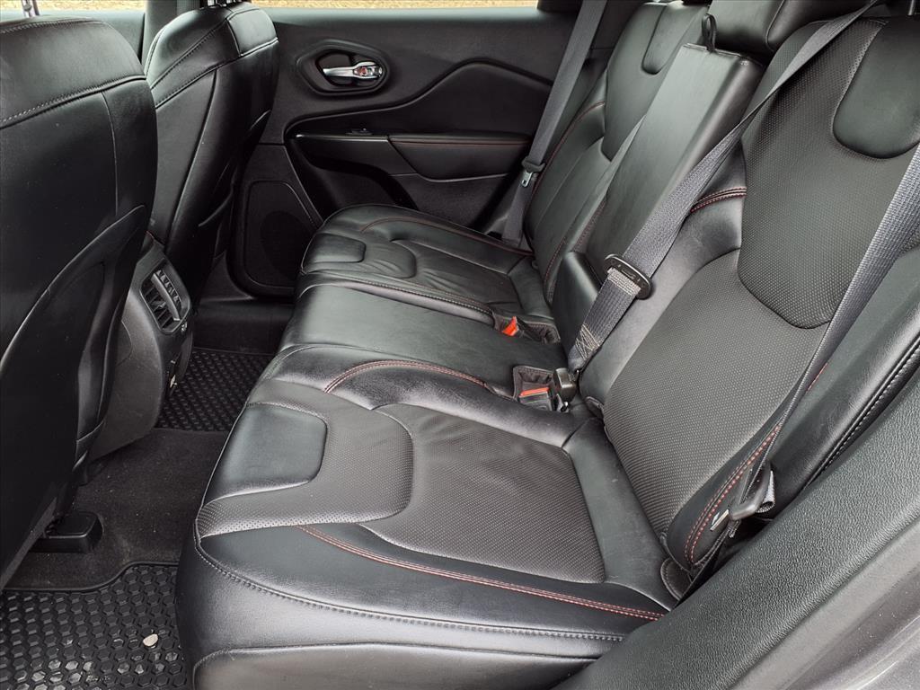 used 2022 Jeep Cherokee car, priced at $25,700