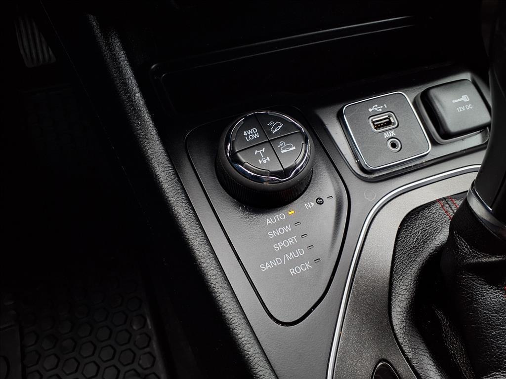 used 2022 Jeep Cherokee car, priced at $25,700