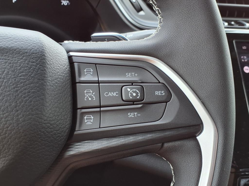 new 2025 Jeep Grand Cherokee L car, priced at $39,499