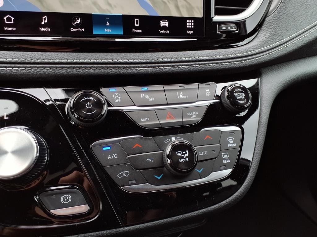 new 2026 Chrysler Pacifica car, priced at $42,438