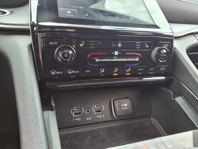 used 2024 Jeep Grand Cherokee car, priced at $32,400