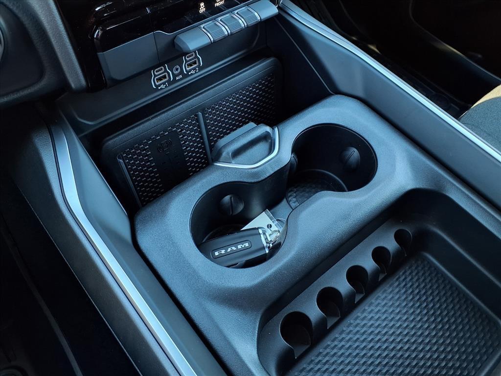 new 2025 Ram 1500 car