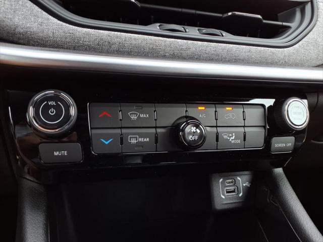 new 2025 Jeep Compass car, priced at $28,068