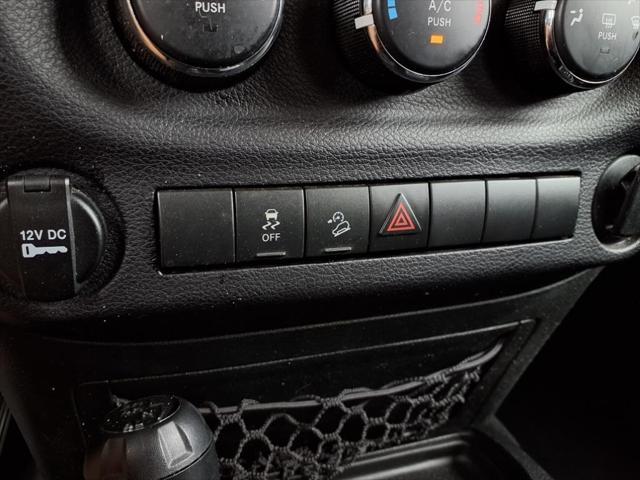 used 2015 Jeep Wrangler Unlimited car, priced at $15,824