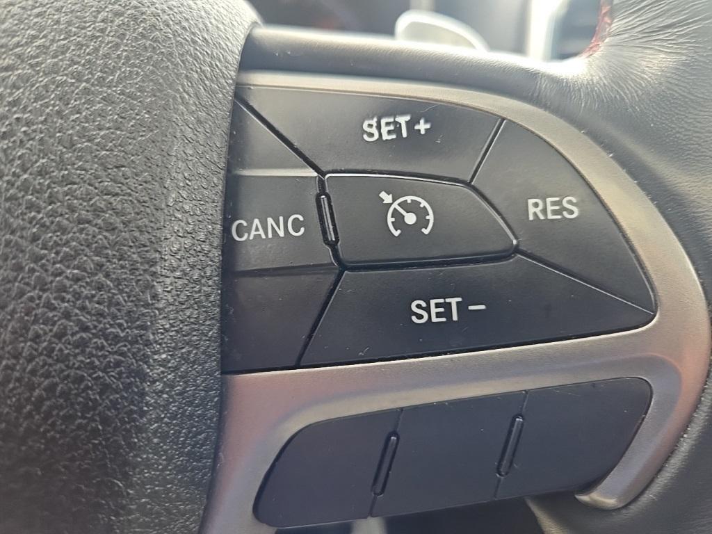 used 2017 Jeep Grand Cherokee car, priced at $19,121