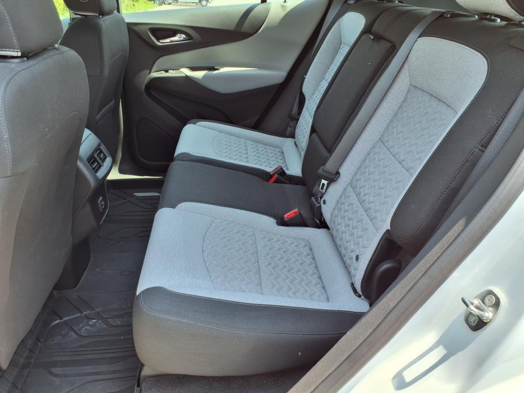 used 2022 Chevrolet Equinox car, priced at $18,900