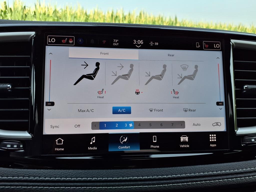 new 2025 Chrysler Pacifica car, priced at $41,906