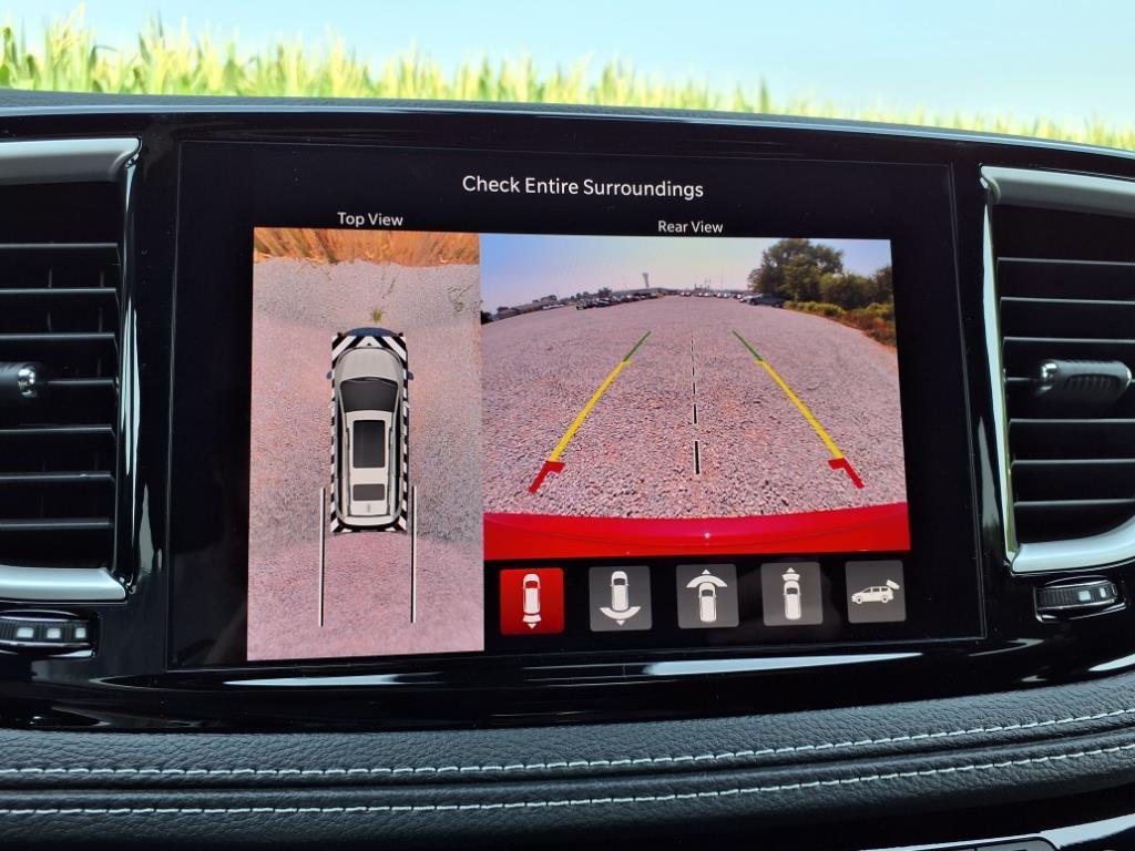 new 2025 Chrysler Pacifica car, priced at $41,906