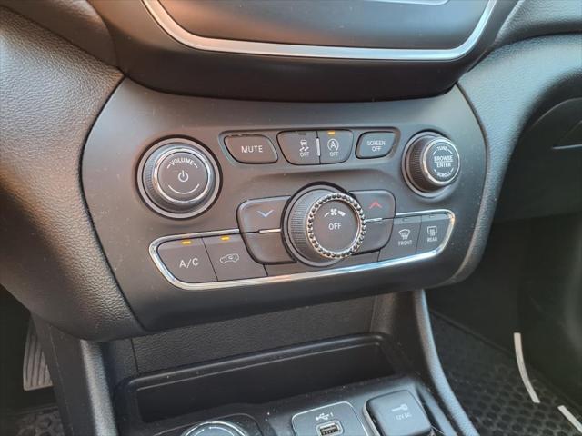 used 2019 Jeep Cherokee car, priced at $15,500