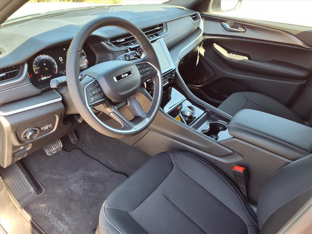 new 2025 Jeep Grand Cherokee L car, priced at $41,823