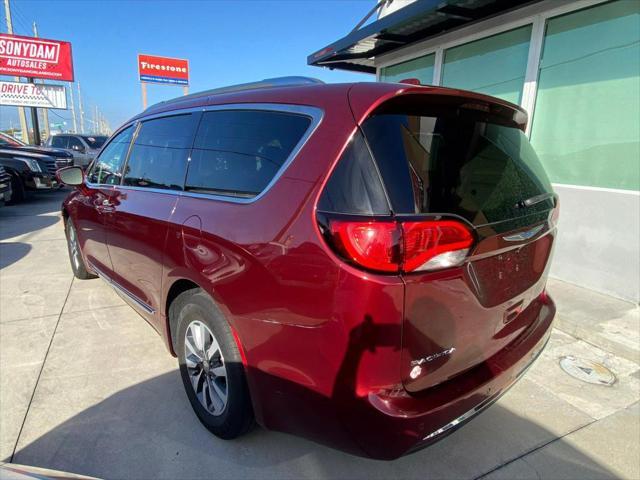 used 2020 Chrysler Pacifica car, priced at $22,999