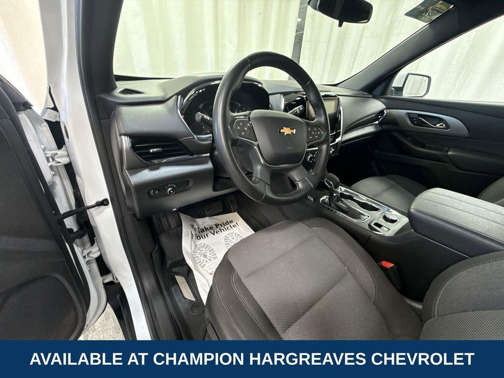 used 2023 Chevrolet Traverse car, priced at $26,999