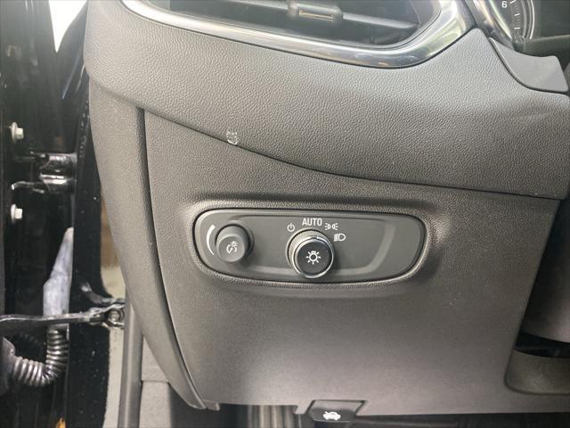 used 2022 Chevrolet Equinox car, priced at $23,258