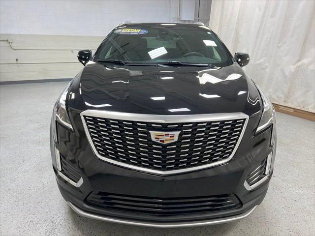 used 2022 Cadillac XT5 car, priced at $34,514