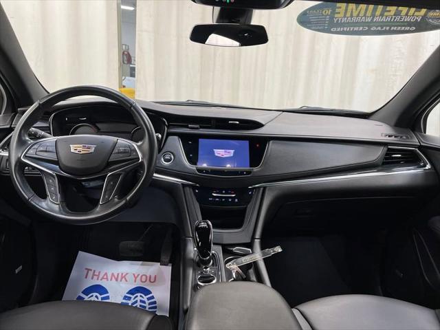 used 2022 Cadillac XT5 car, priced at $34,514